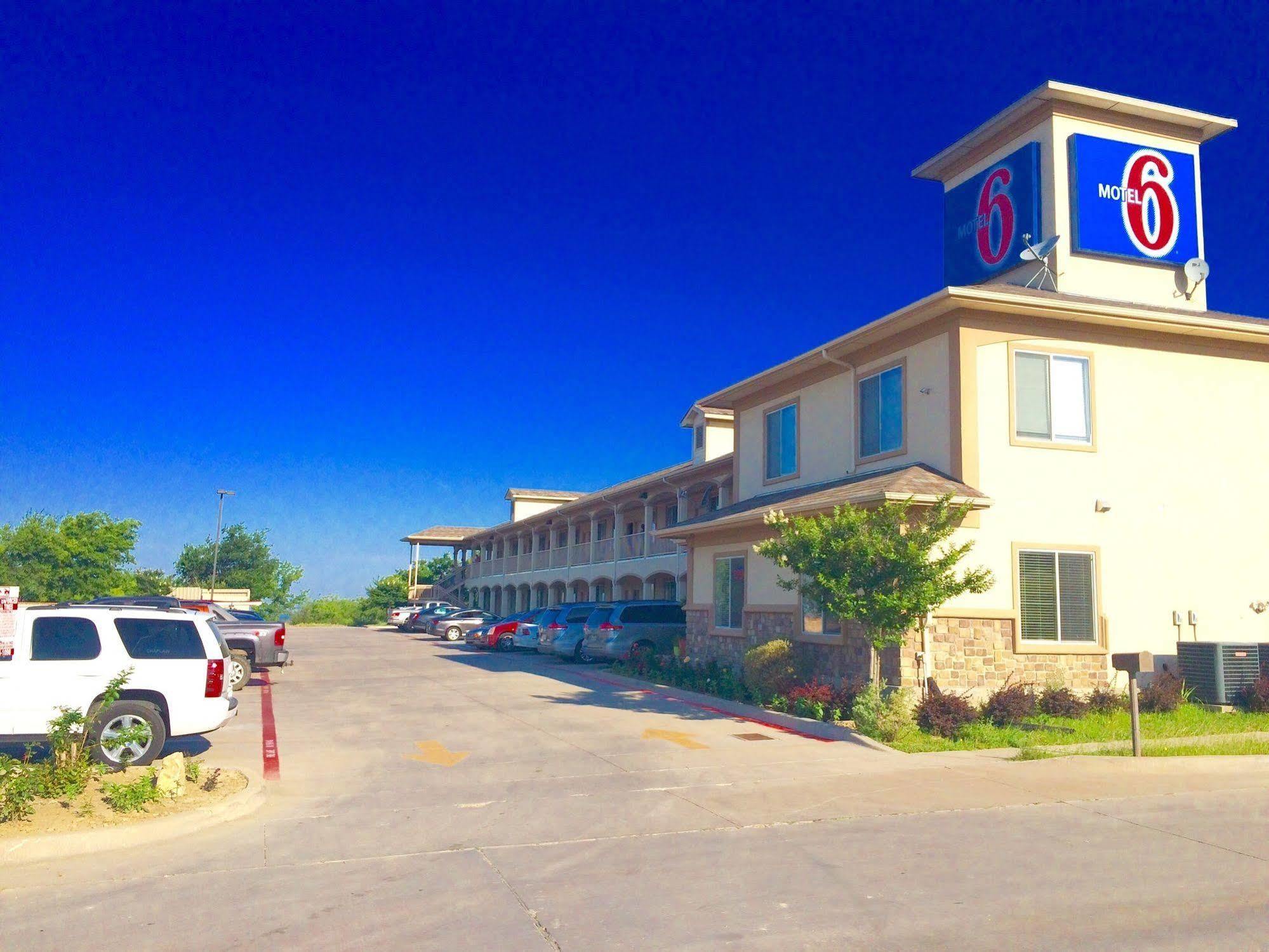 Motel 6-Rhome, Tx ภายนอก รูปภาพ