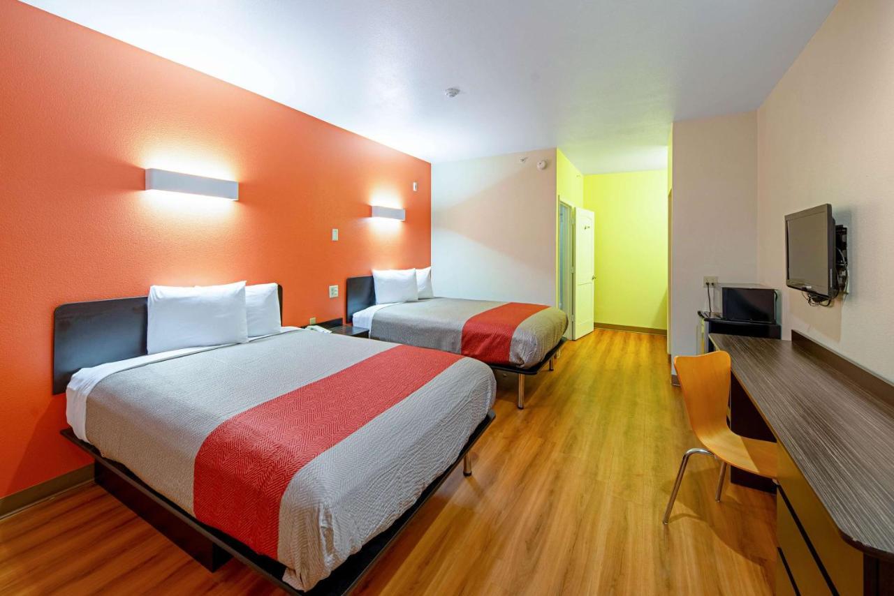 Motel 6-Rhome, Tx ภายนอก รูปภาพ