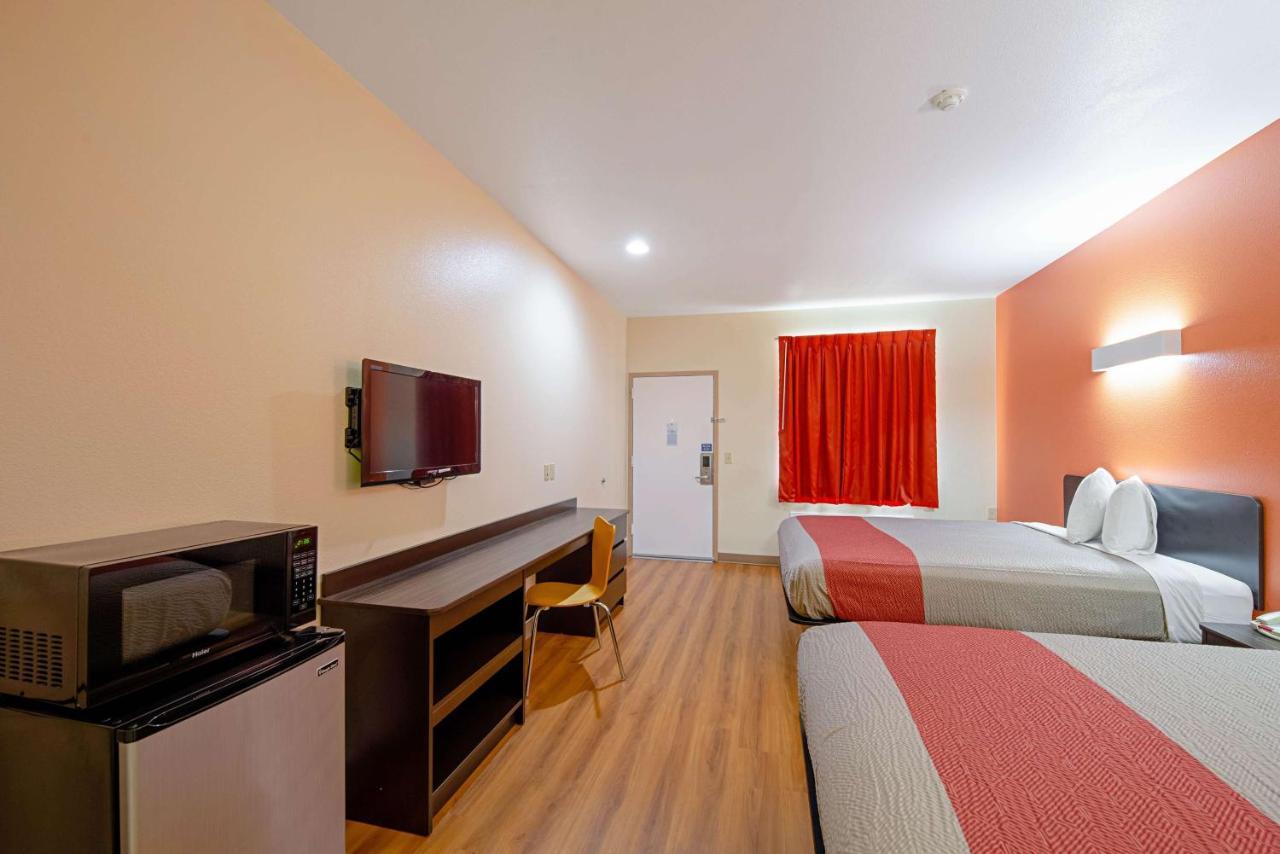 Motel 6-Rhome, Tx ภายนอก รูปภาพ